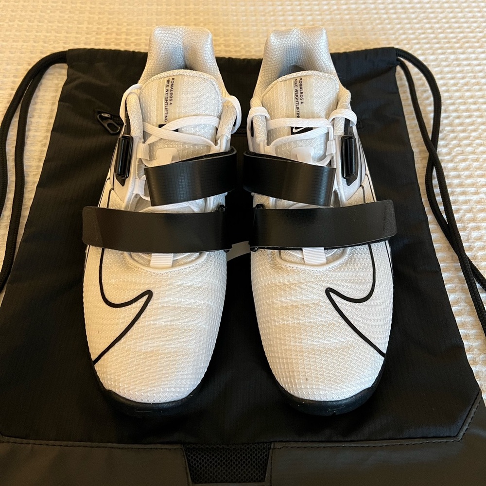 Nike Romaleos 4 + Drawstring Bundle